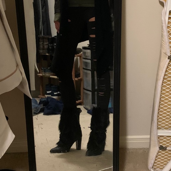 Penny Loves Kenny Black fur boots - Picture 4 of 15
